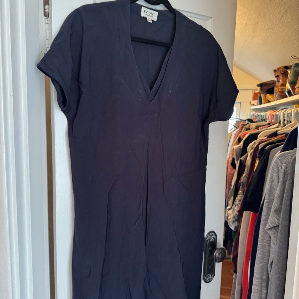 Evidnt Navy V-Neck Short Sleeve Dress
